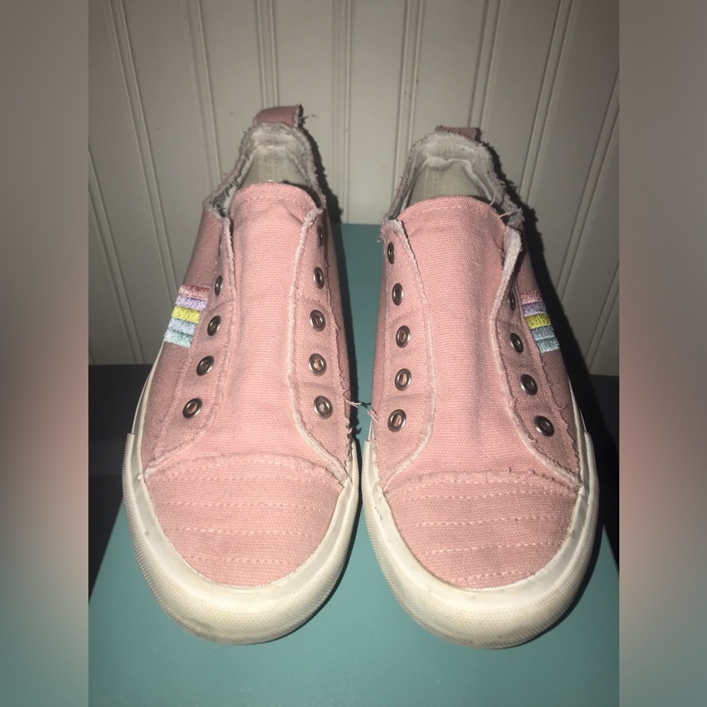 Gypsy Jazz shoes, size 9 1/2. Pink with pastel rainbow stripes on the side.